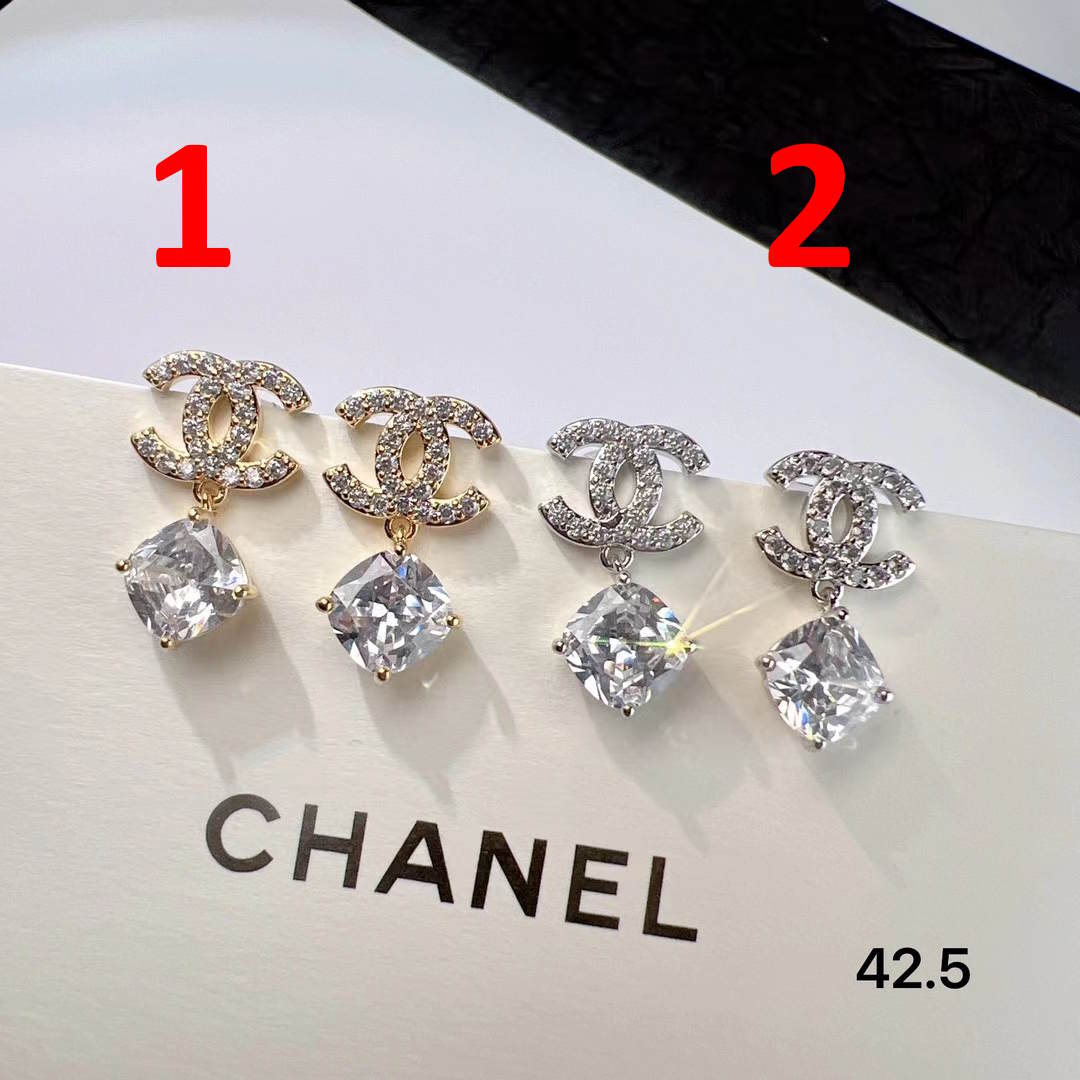 C H L Fashion earrings  SALE-min order required