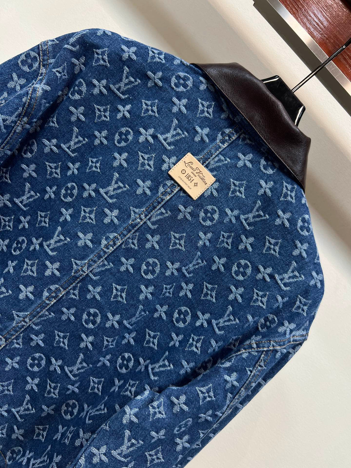 LU monogram Woman  Jacket