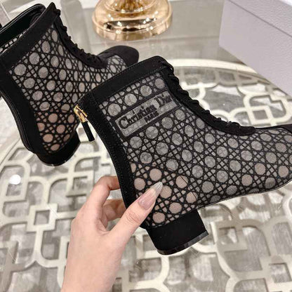 CHD Woman Boots  Low