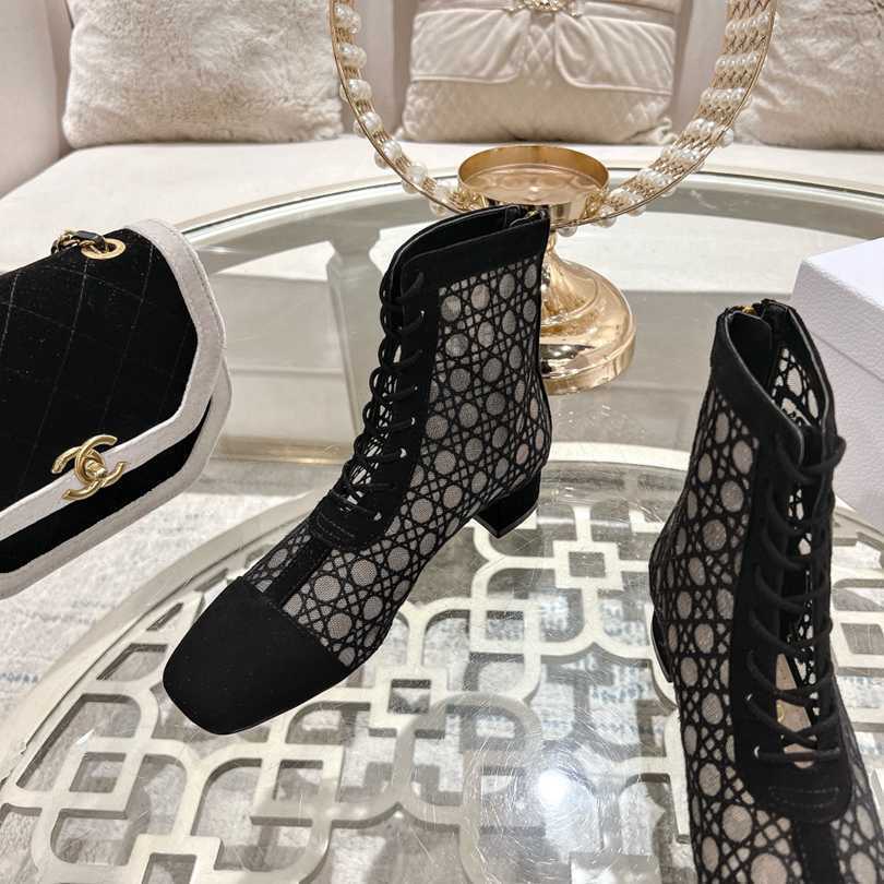 CHD Woman Boots  Low