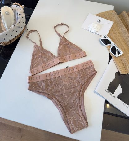 GU  Underwear Woman