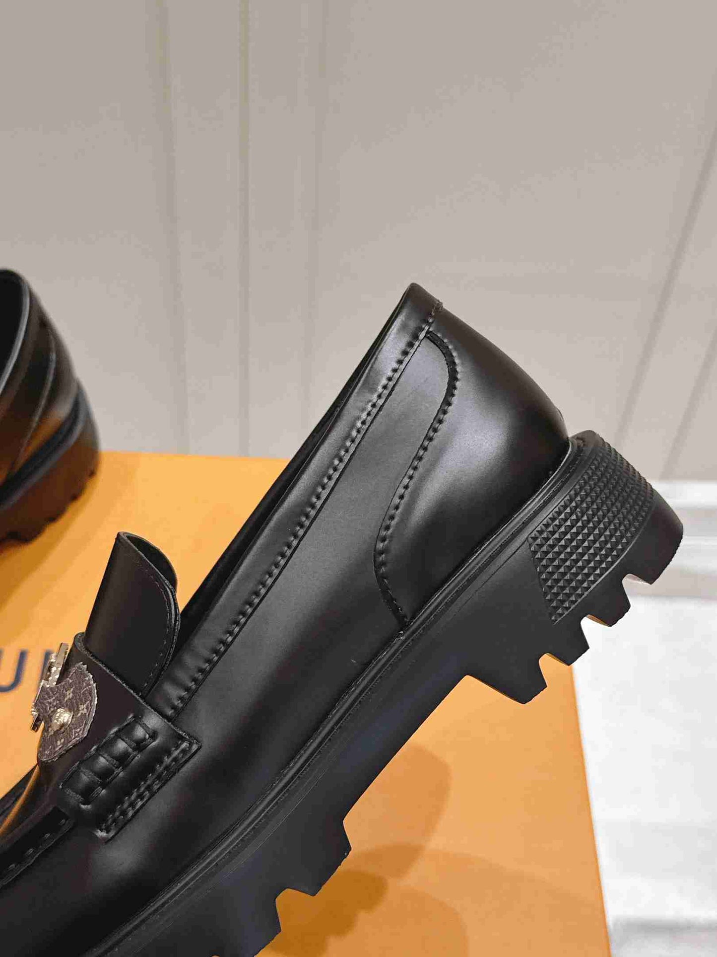 LU Shoes  Woman