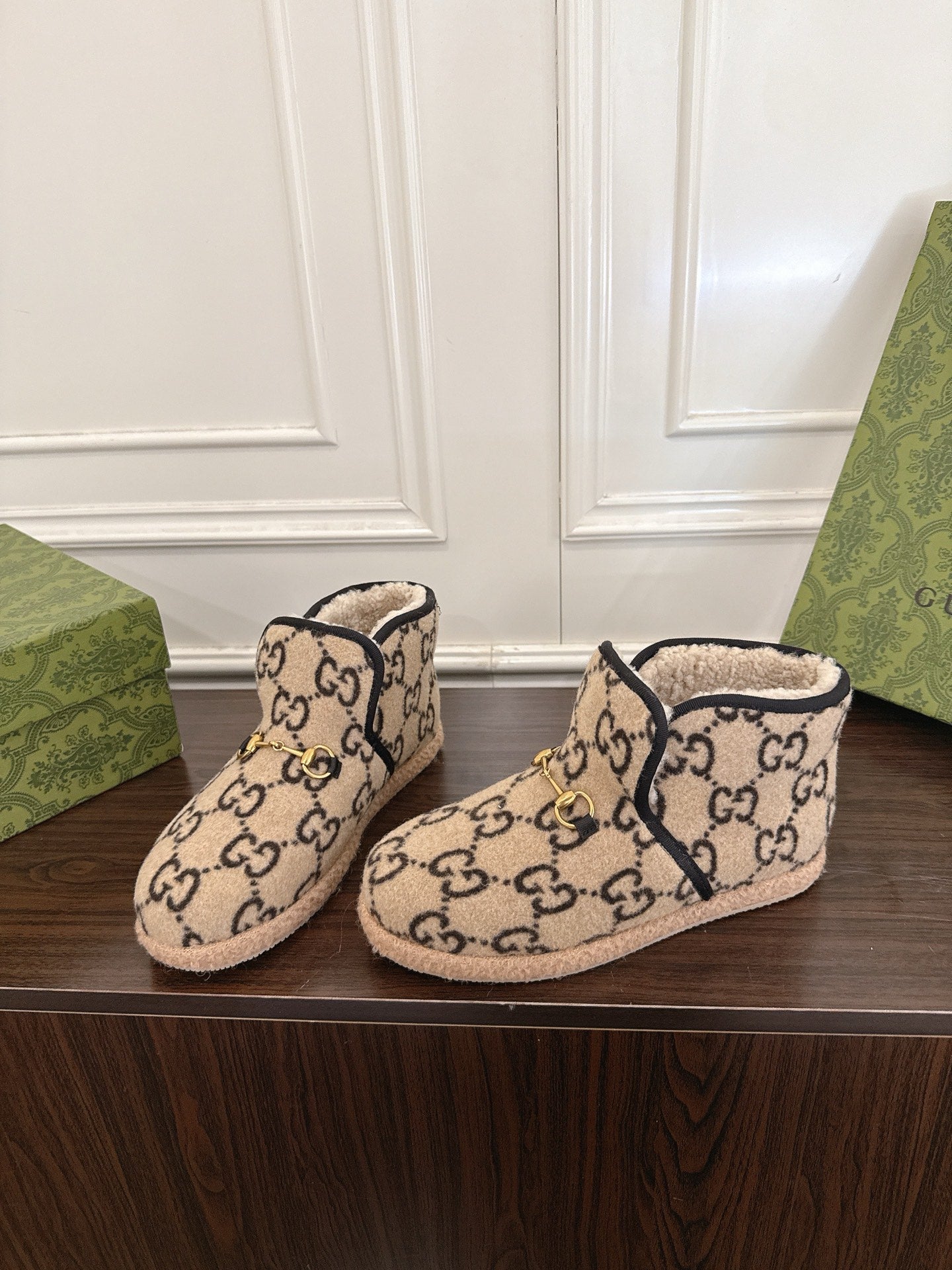 GU UGG Boots Woman