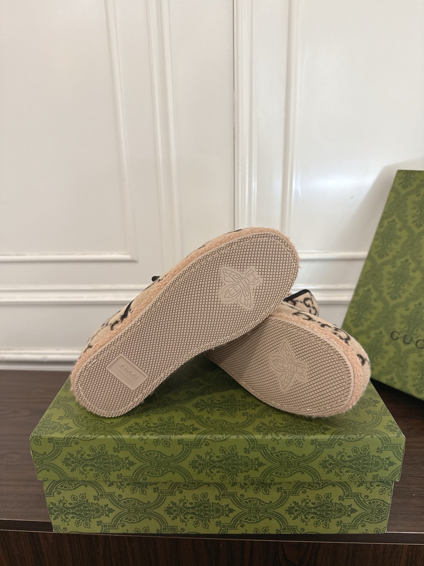 GU UGG Boots Woman