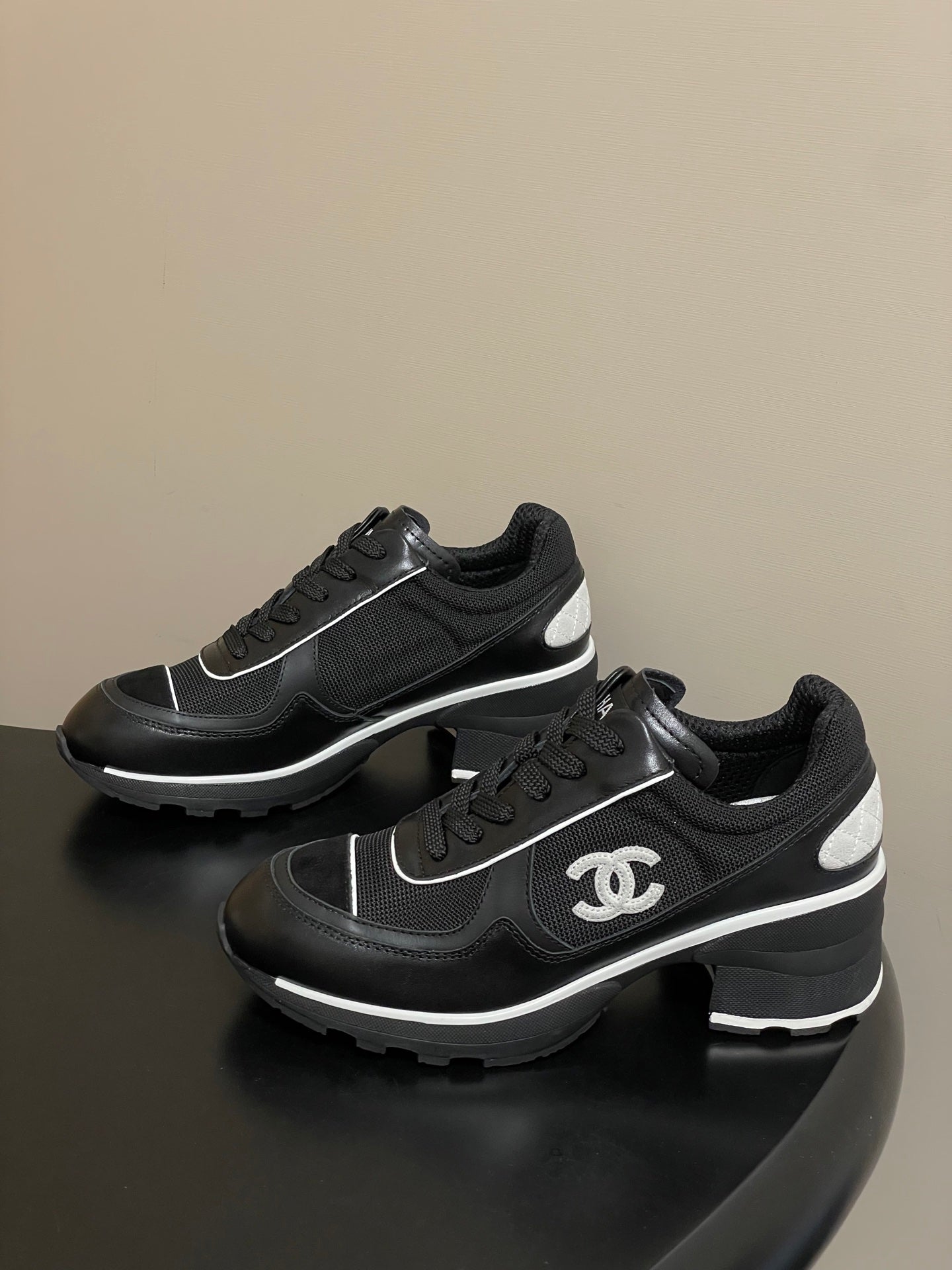 CHL  Sneakers Woman 2 Color's