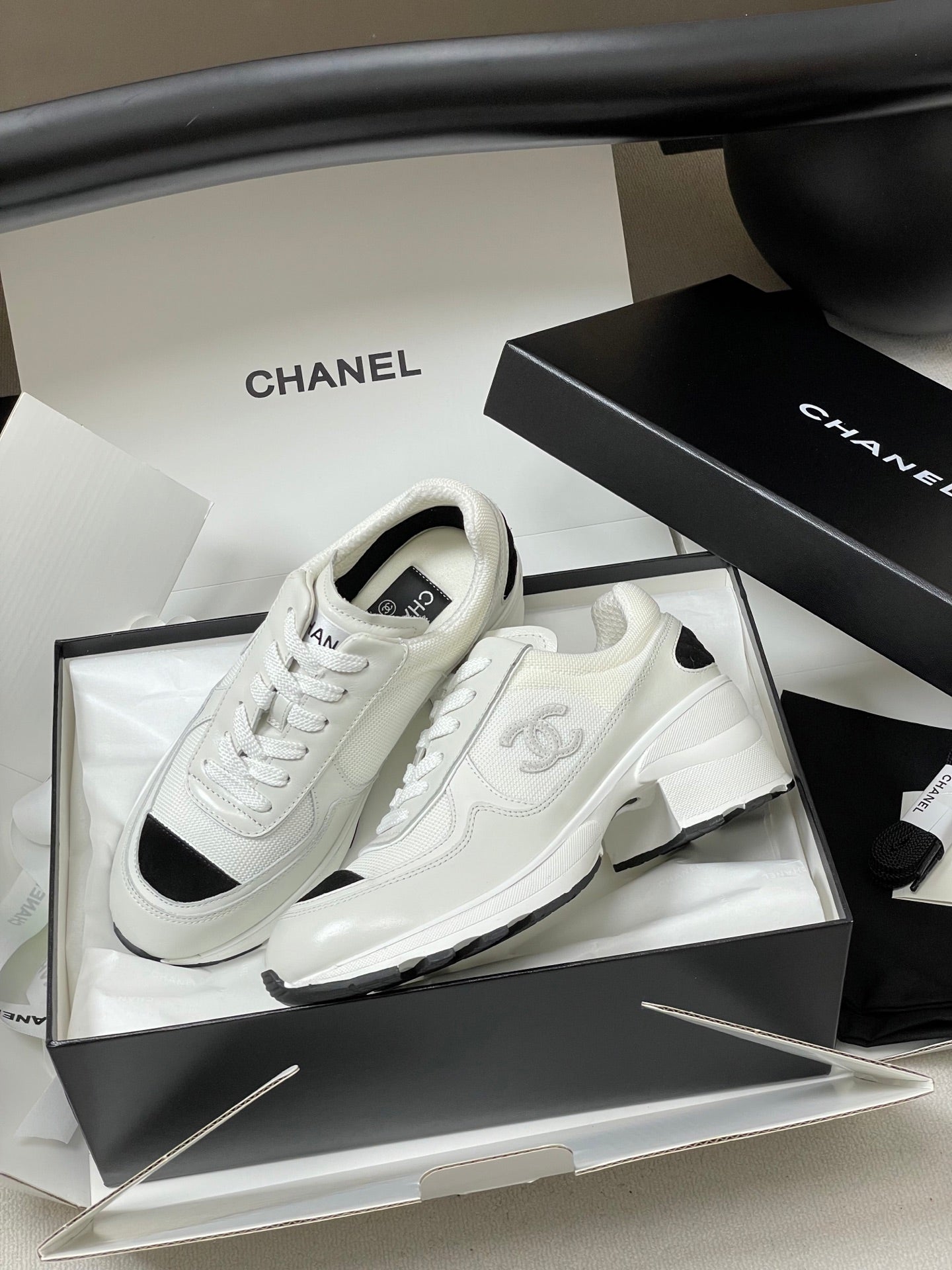 CHL  Sneakers Woman 2 Color's