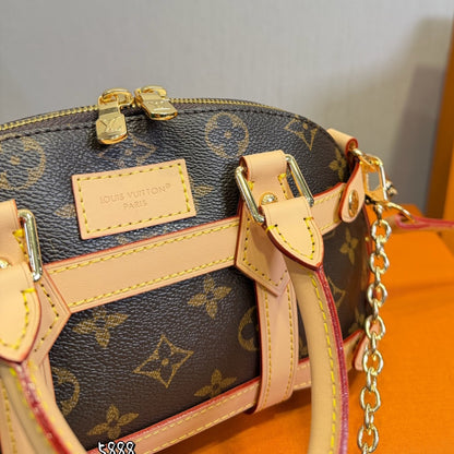 LU Double Take Pochette Cosmétique Bag 25cm