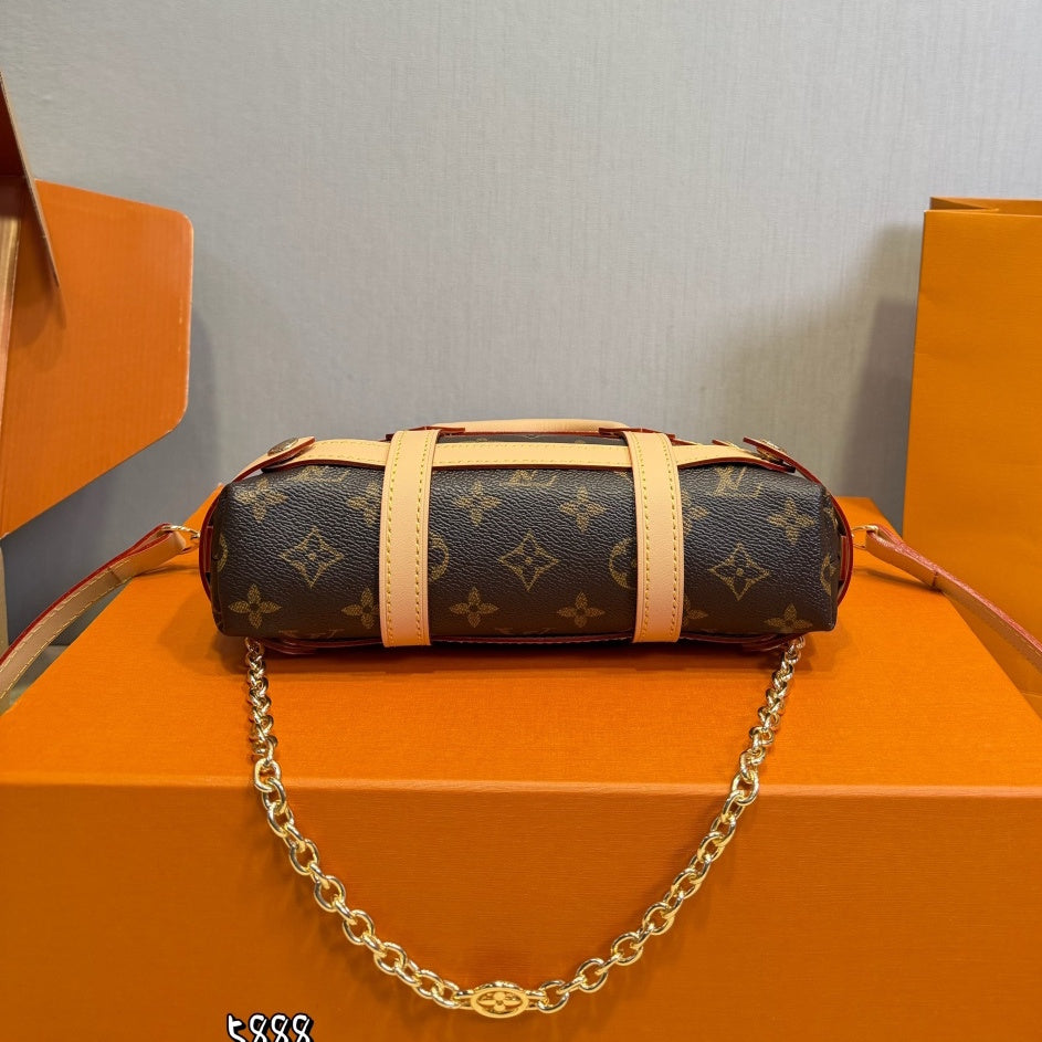 LU Double Take Pochette Cosmétique Bag 25cm