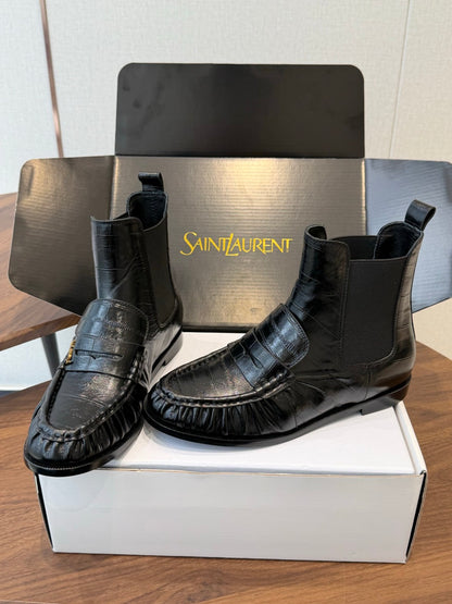 Y L  Boots Woman Low