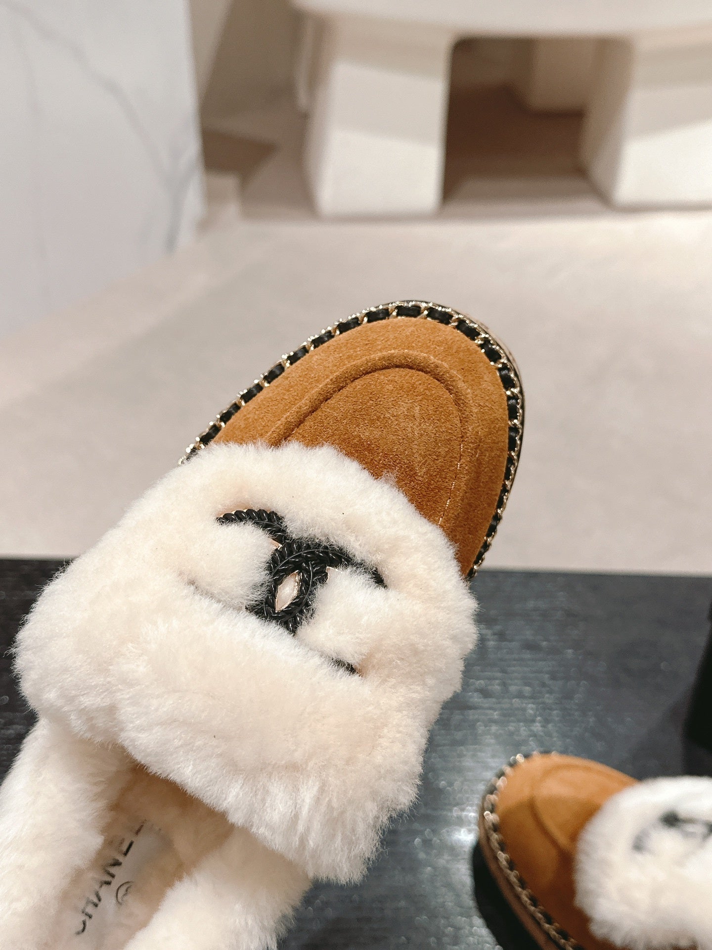 CHL  ugg  Shearling Shoes  Woman 2 Color's 42