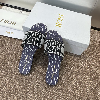 CHD Sandals Slippers 3 Color's 42 Flat