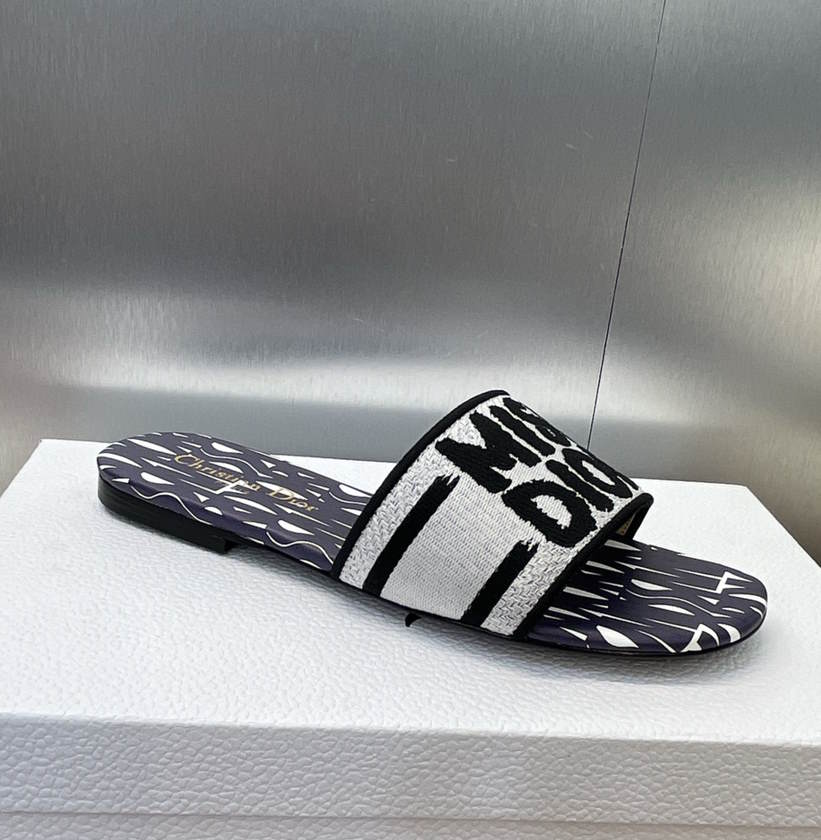 CHD Sandals Slippers 3 Color's 42 Flat