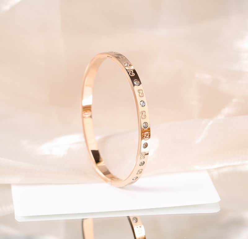 GU  bracelet 2 Color's