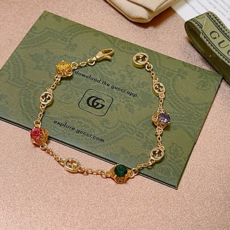 GU  Fashion Bracelet