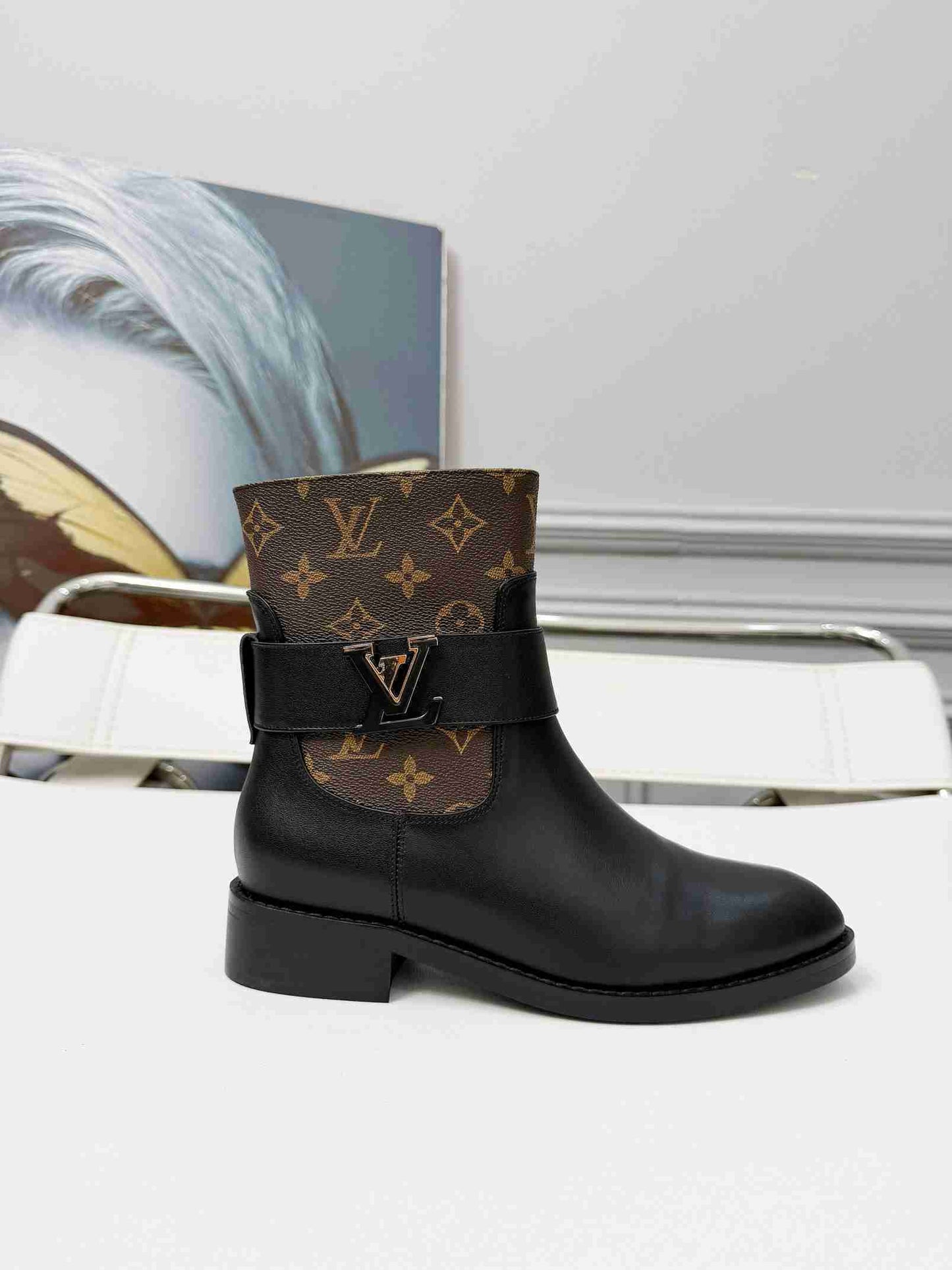LU  Woman Boots Flat 42