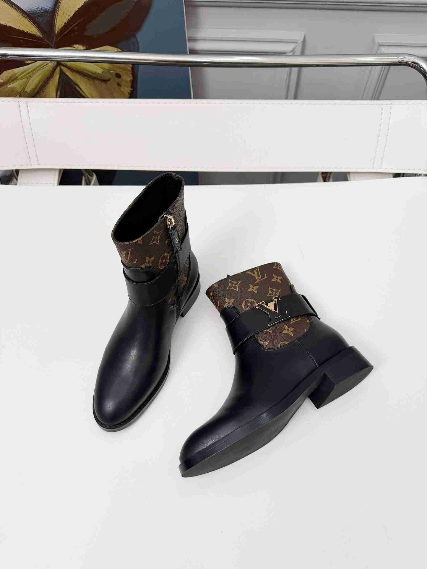 LU  Woman Boots Flat 42