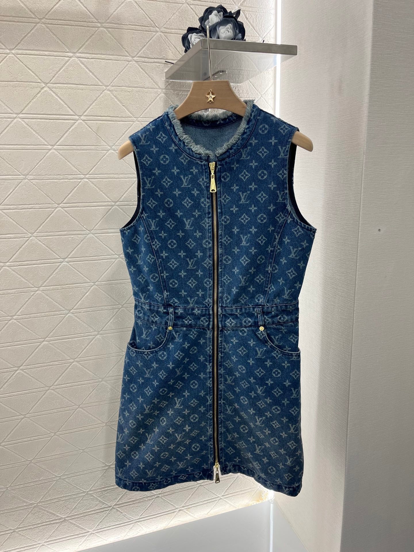 LU Dress limited