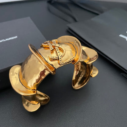 Y L Fashion Bracelet