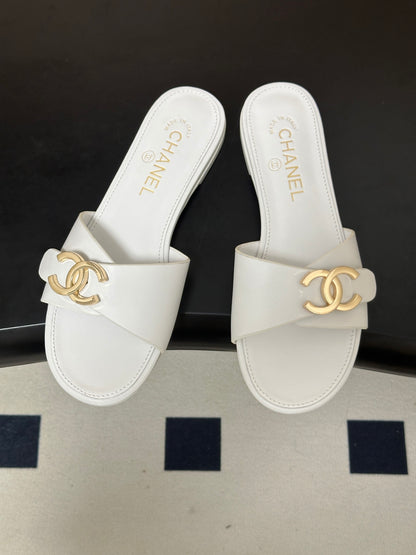 CHL Slippers  Woman 2 Color's