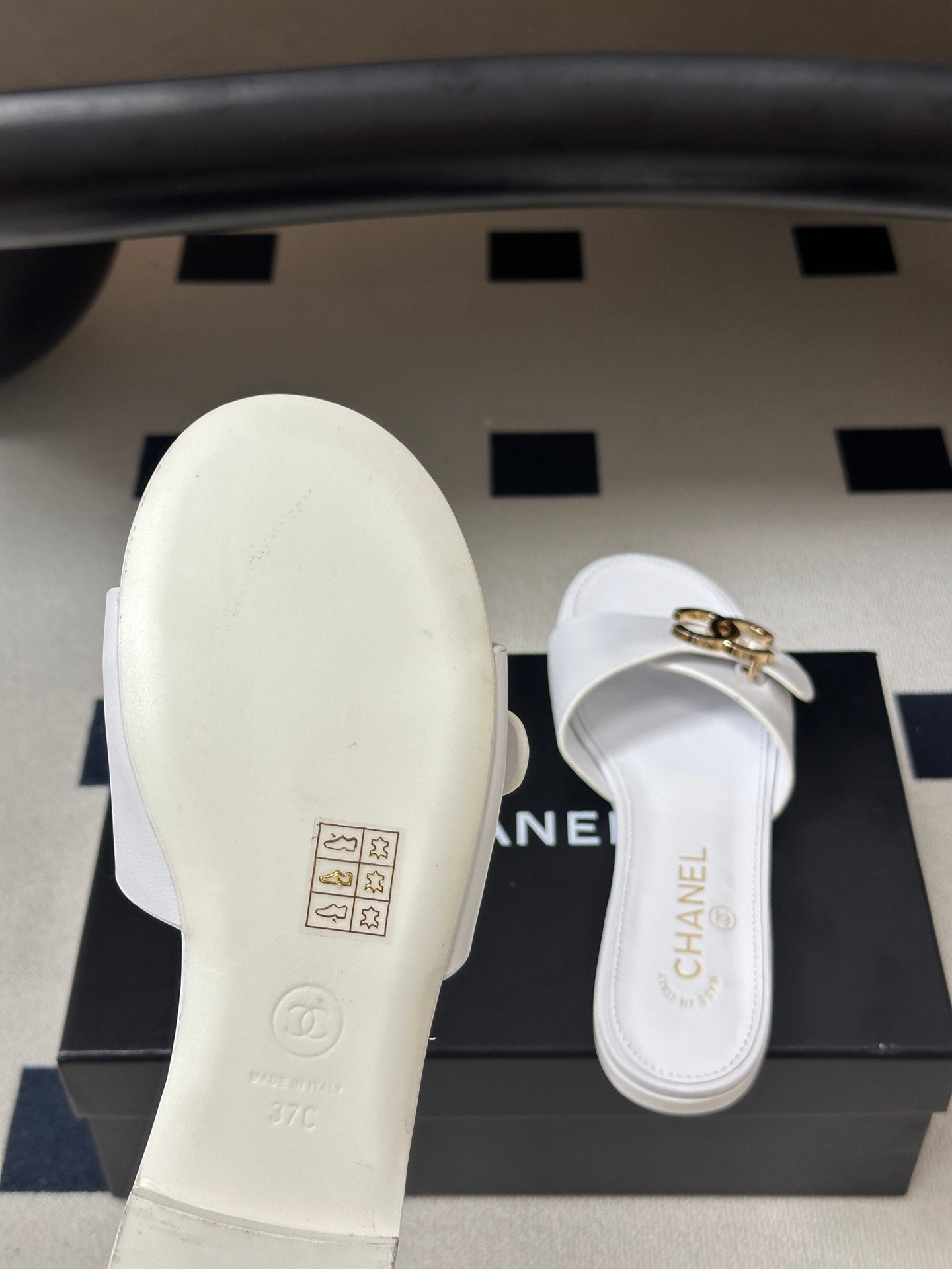 CHL Slippers  Woman 2 Color's