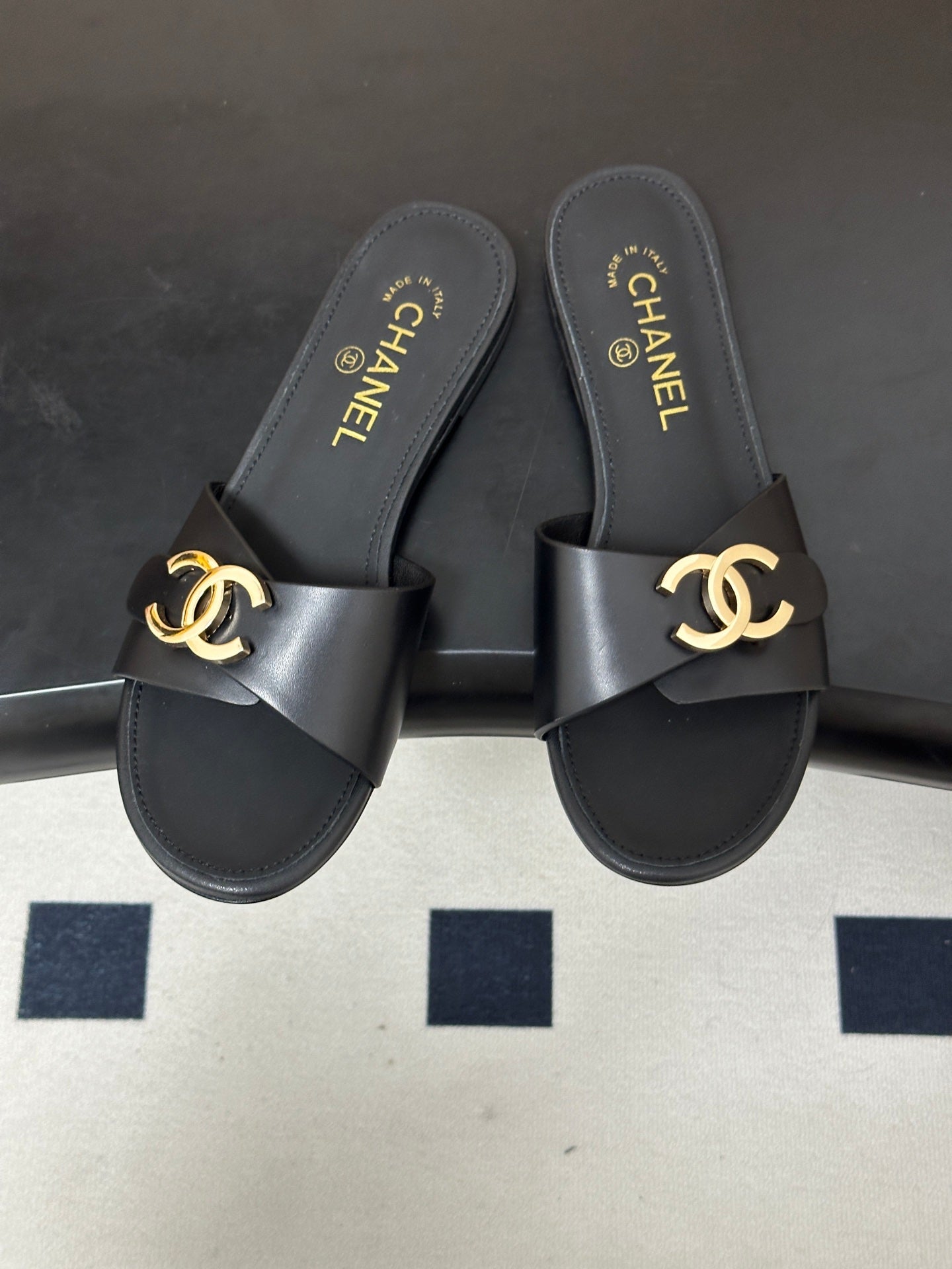 CHL Slippers  Woman 2 Color's