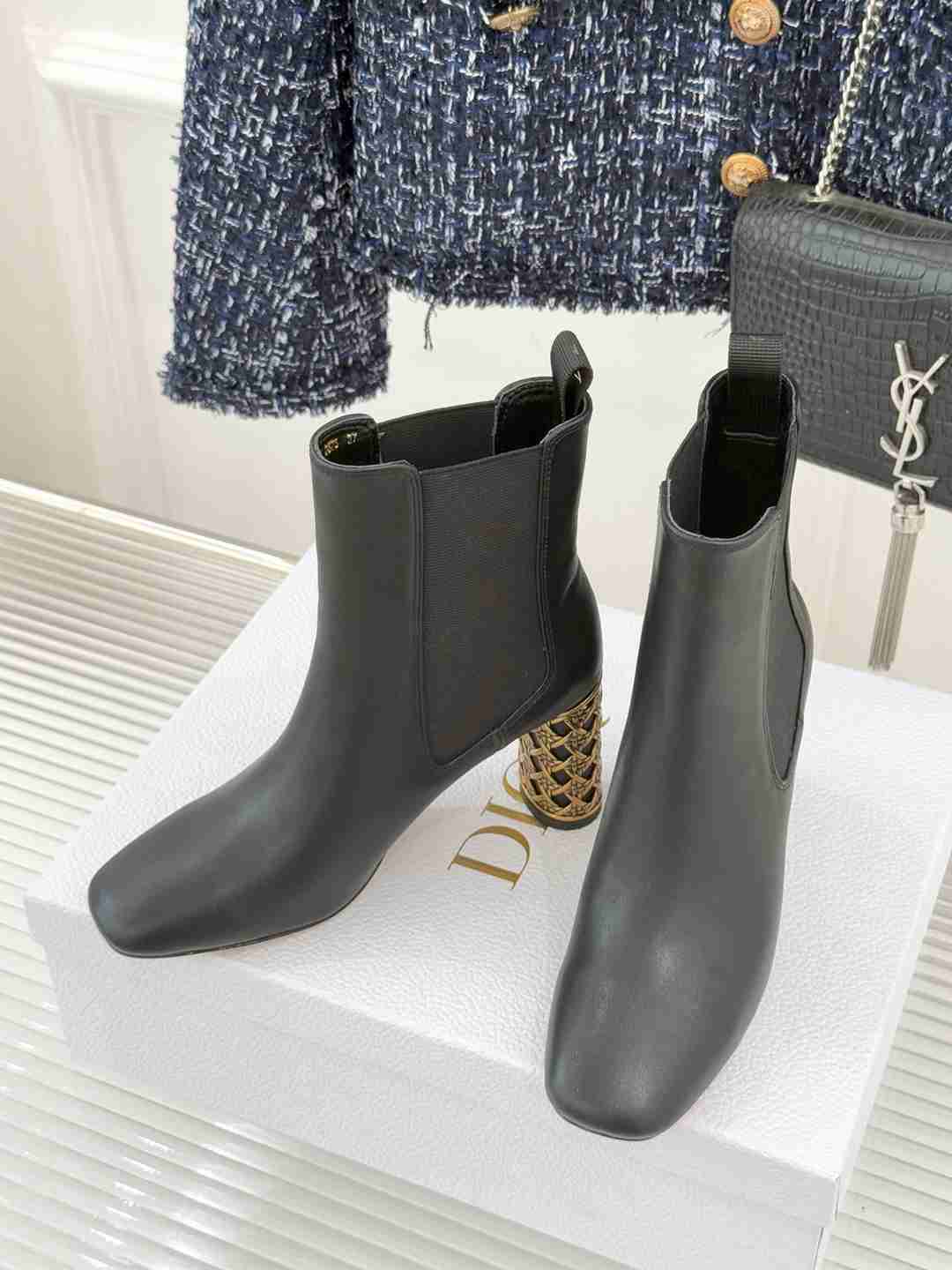 CHD Woman Boots 4 Color's