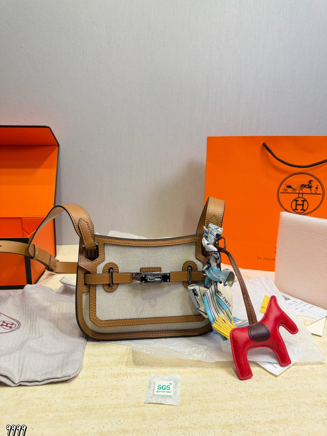 HRM Swift Bag  22 Cm  2 Color's