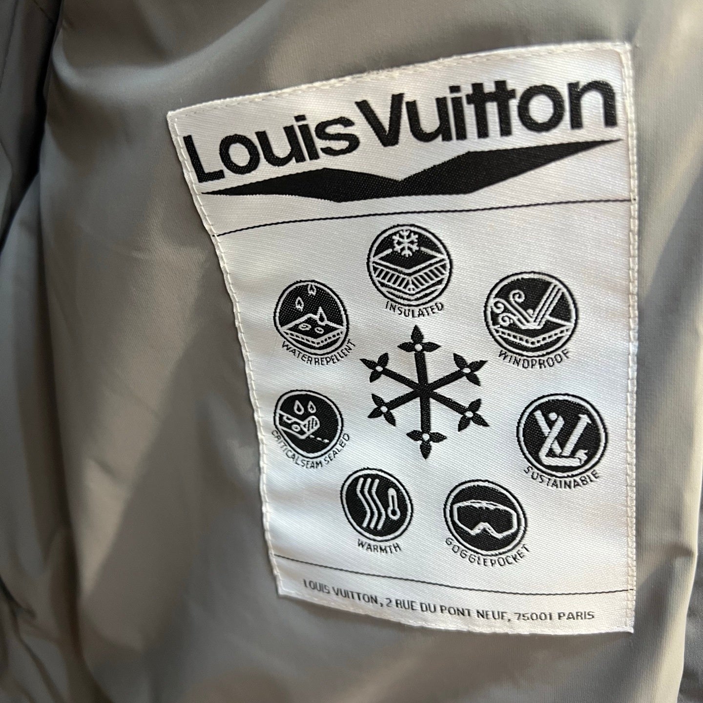 LU Down Man Jacket