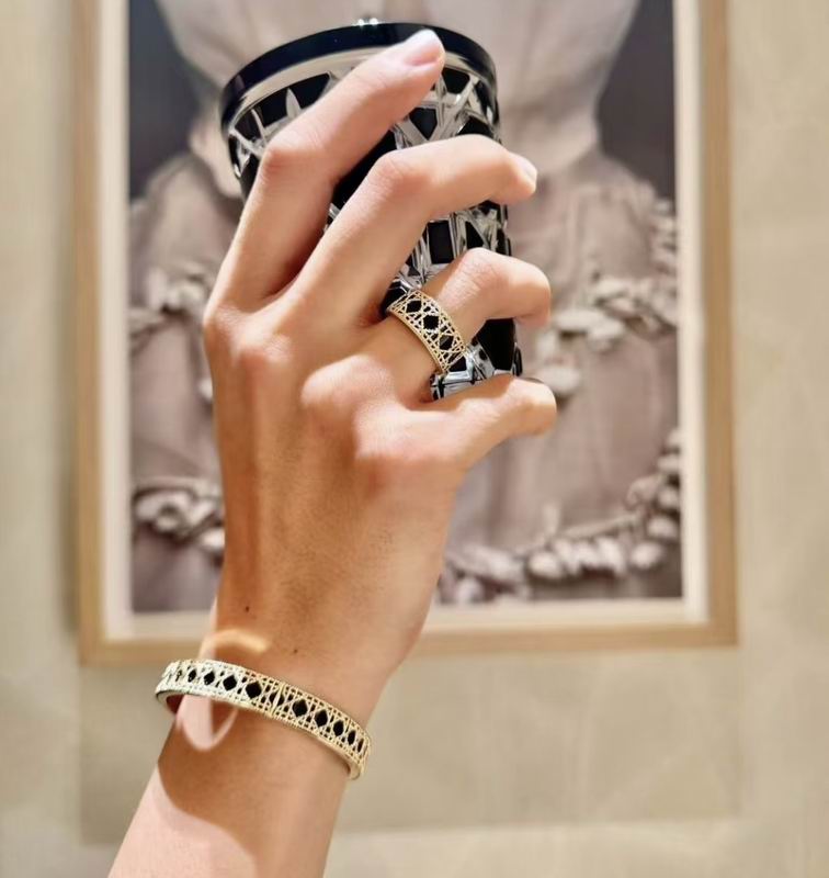 CHD Fashion Bracelet 2 Color's