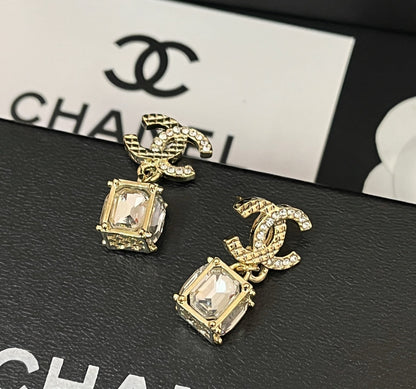 C H L Fashion earrings  SALE-min order required