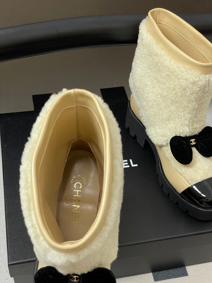 CHL Shearling  Woman Boots 2 Color's