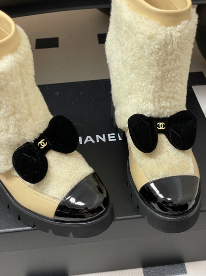 CHL Shearling  Woman Boots 2 Color's