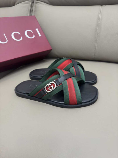 GU Slippers Man 46