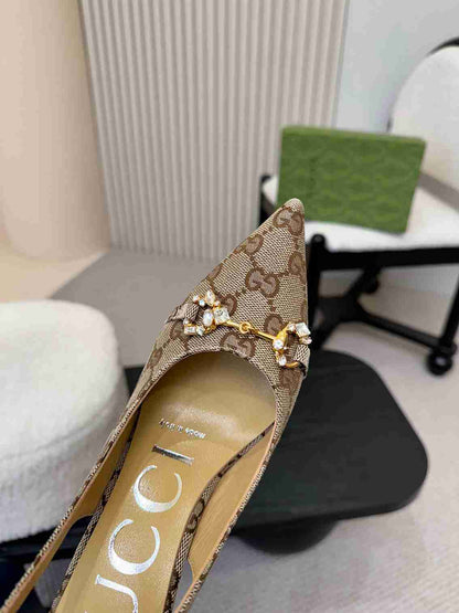 GU Shoes Woman 42 Monogram