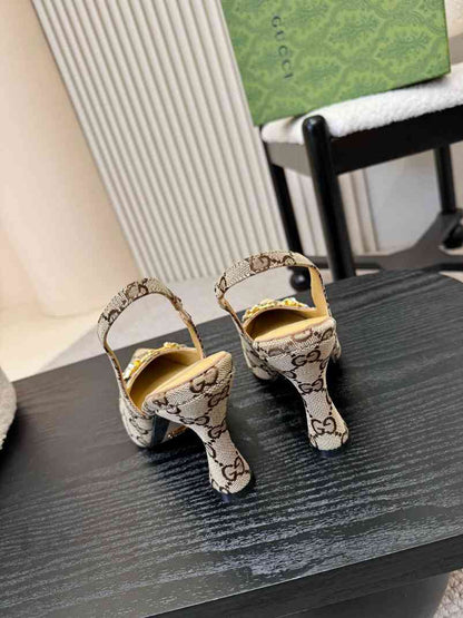 GU Shoes Woman 42 Monogram