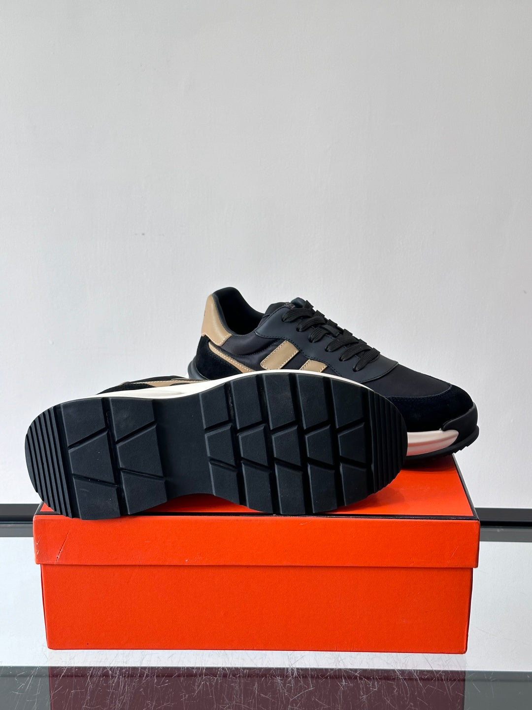 HRM  Sneakers  Man Size