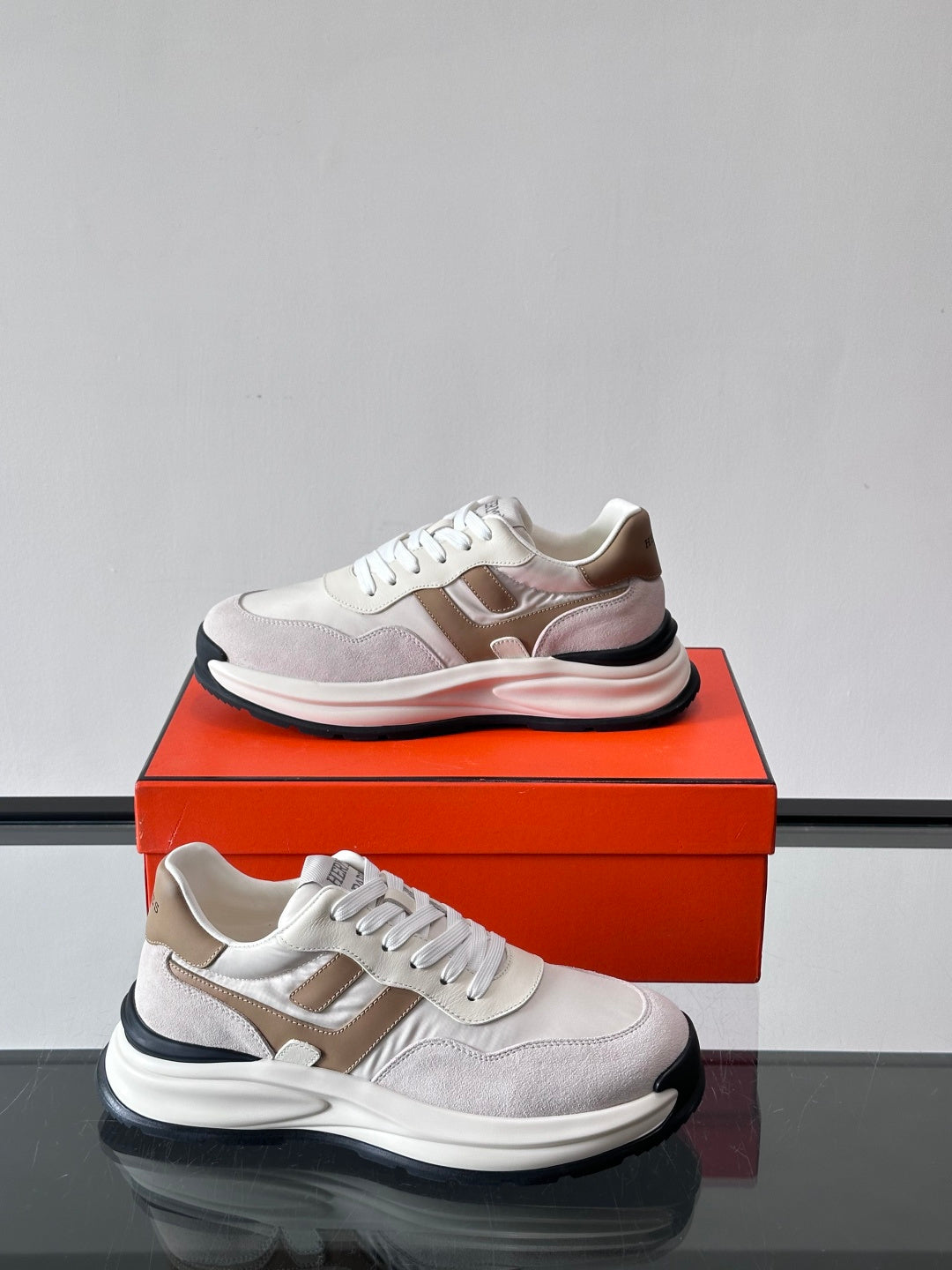 HRM  Sneakers  Man Size