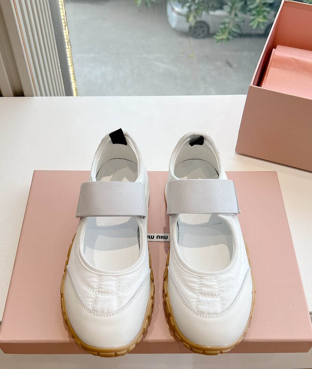 MIU Mi  Shoes  Woman
