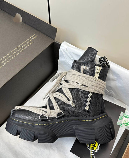 R*  OWEN Boots Short