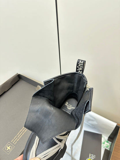 R*  OWEN Boots Short