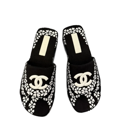 CHL  Slippers  2 Color's Woman