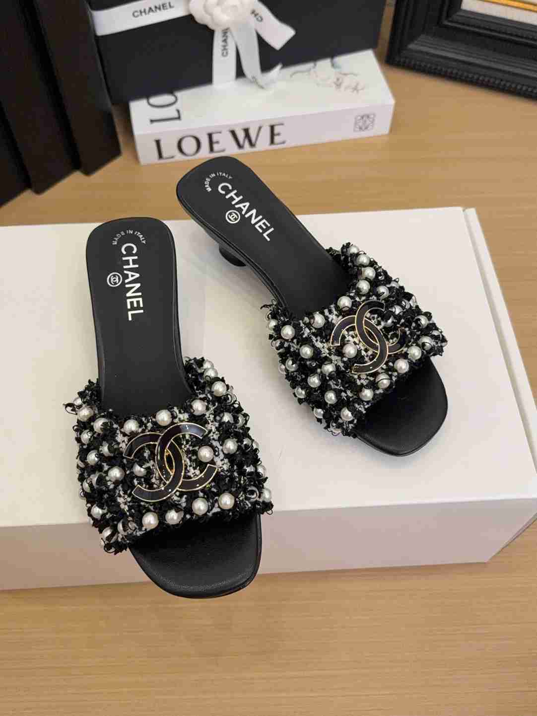 CHL Slippers 3 Color's Woman