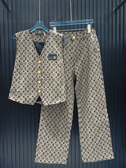 LU Vest   Cardigan Jacket  Set Limited