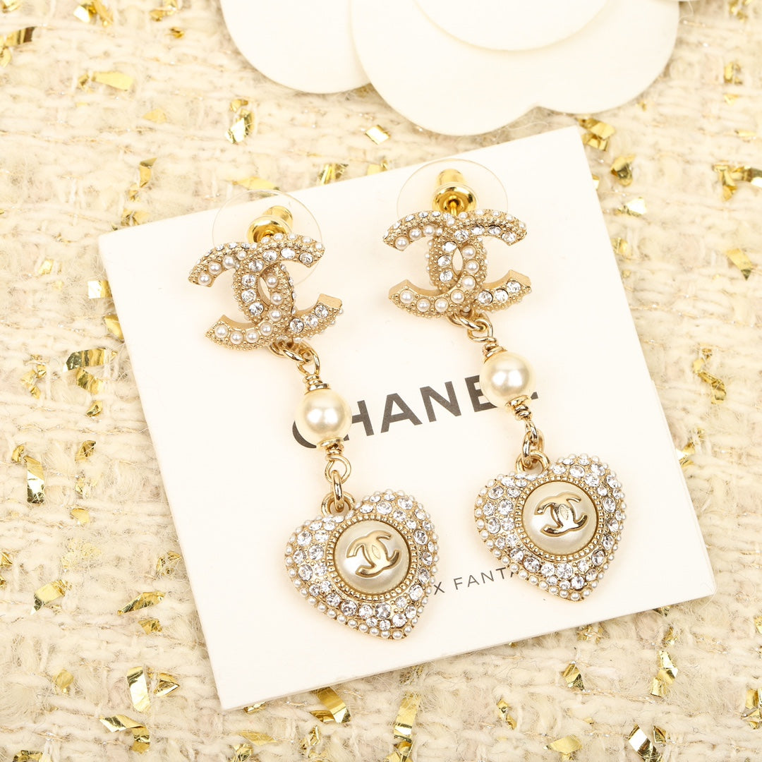 CHL  Fashion earrings