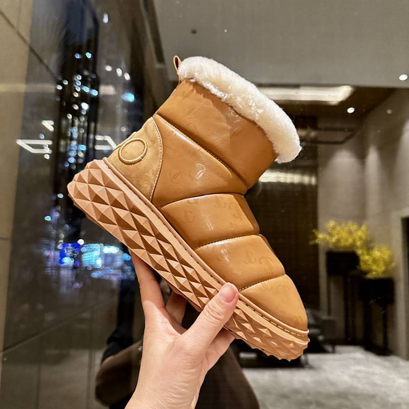 CHU vs UGG Shearling  Woman Boots 2 Color's