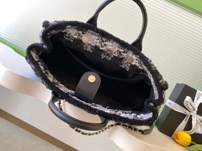 CHL Tweed Tote bag 39 cm