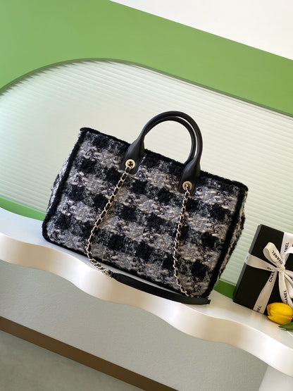 CHL Tweed Tote bag 39 cm