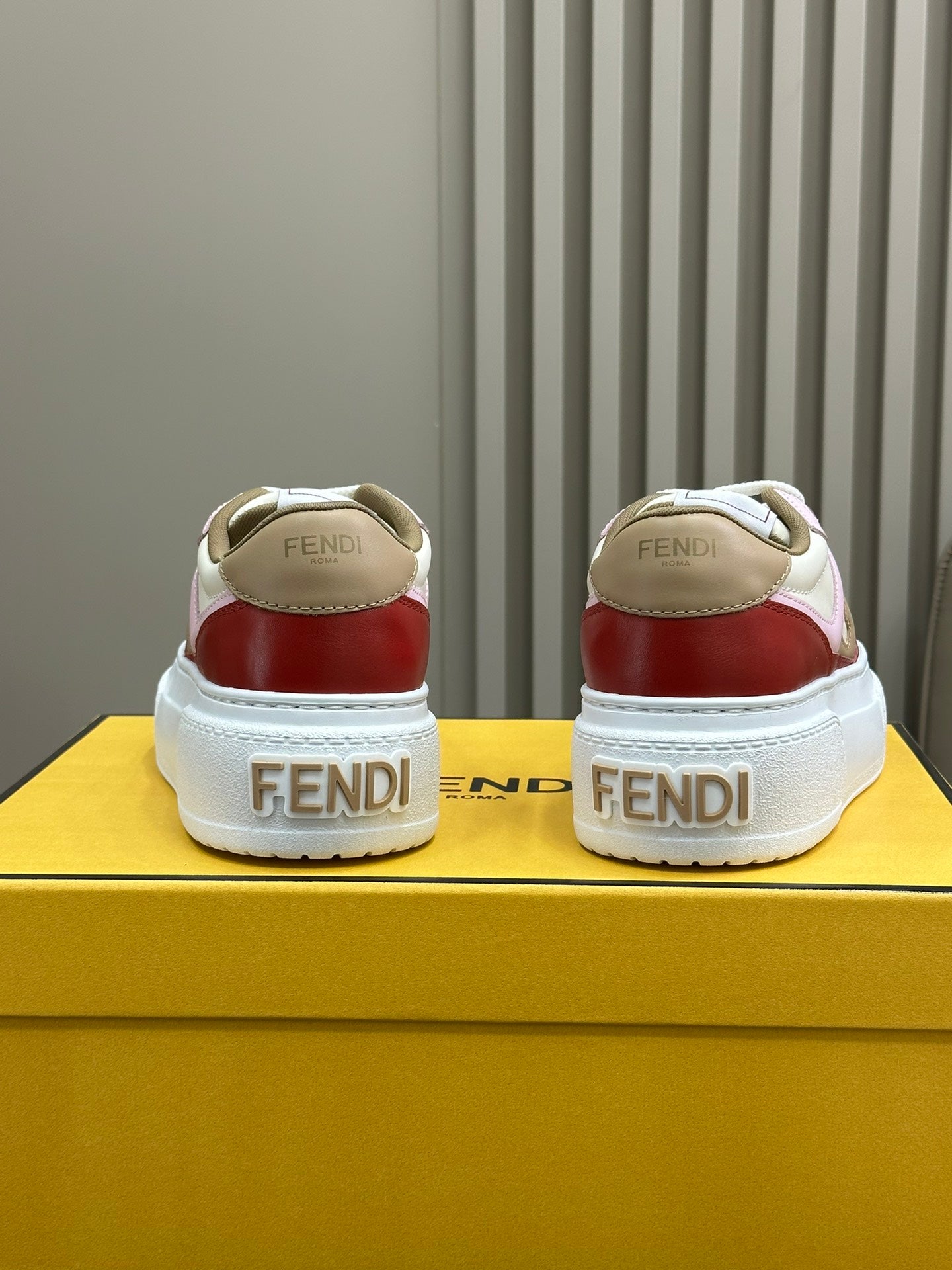FEN  Sneakers Woman trainers 4 Color's