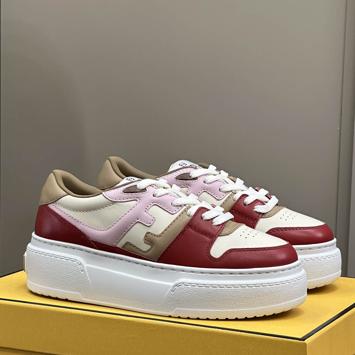 FEN  Sneakers Woman trainers 4 Color's