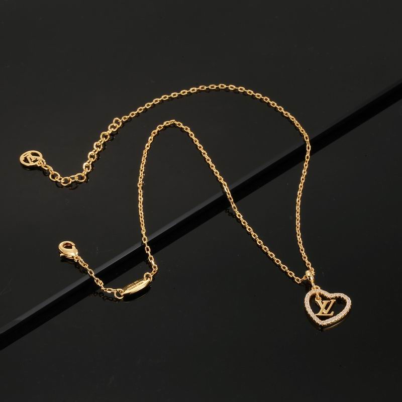 LU Fashion Necklace